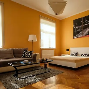 Spacious In The Heart Of Cracovie